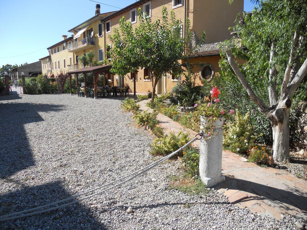 הוילה וליג'יו סול מיניציו Agriturismo Le Mura Del Gherlo מראה חיצוני תמונה
